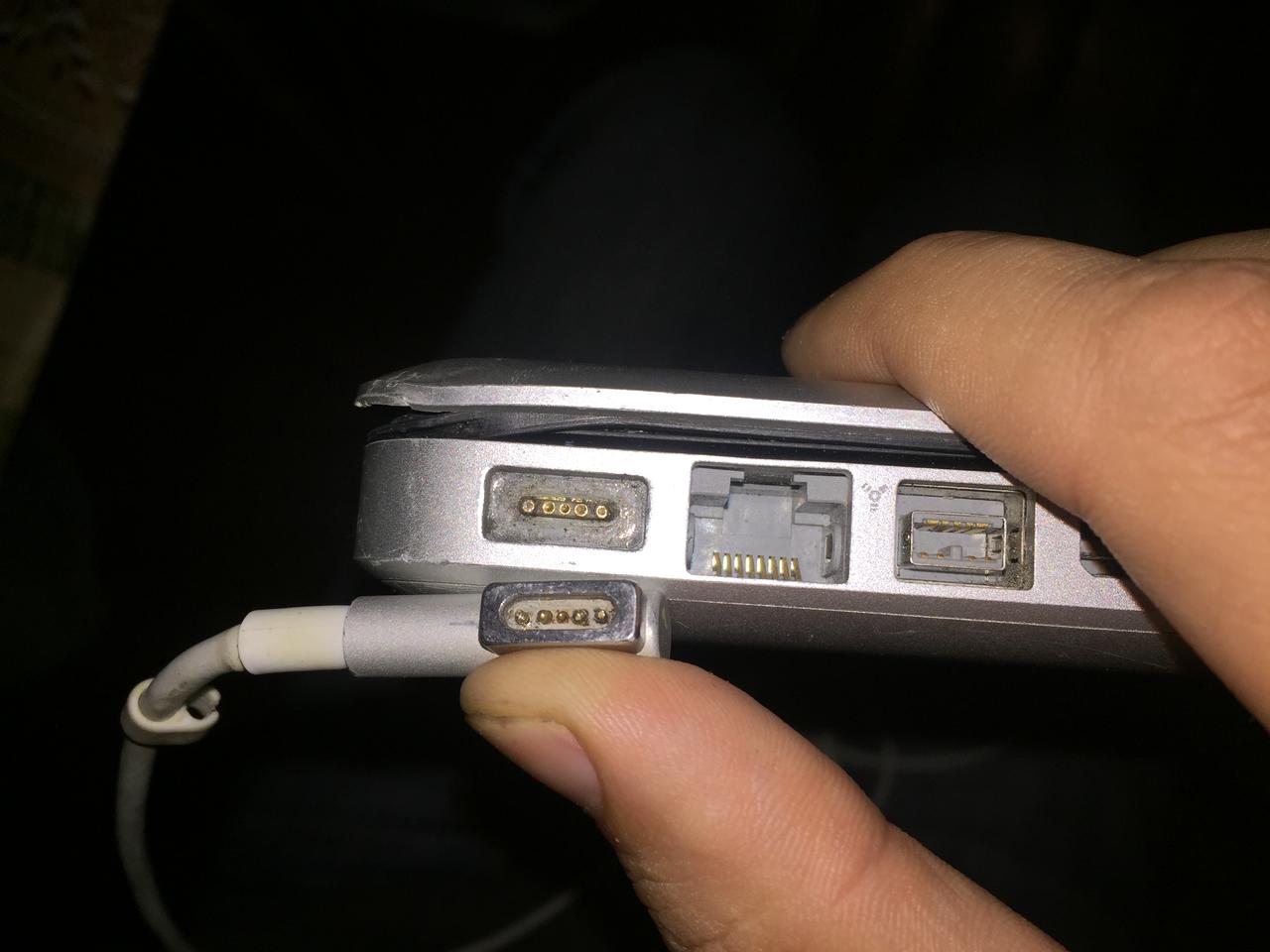 Можно заряжать ноутбук через usb. PSP 3008 зарядка через юсб. Компьютер заряжается. Зарядка ноутбук без зарядки через USB MACBOOK. Провод зарядки MACBOOK Pro a1286.