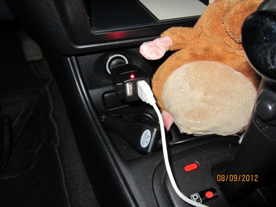 Плохо ловит радио в машине: что делать?