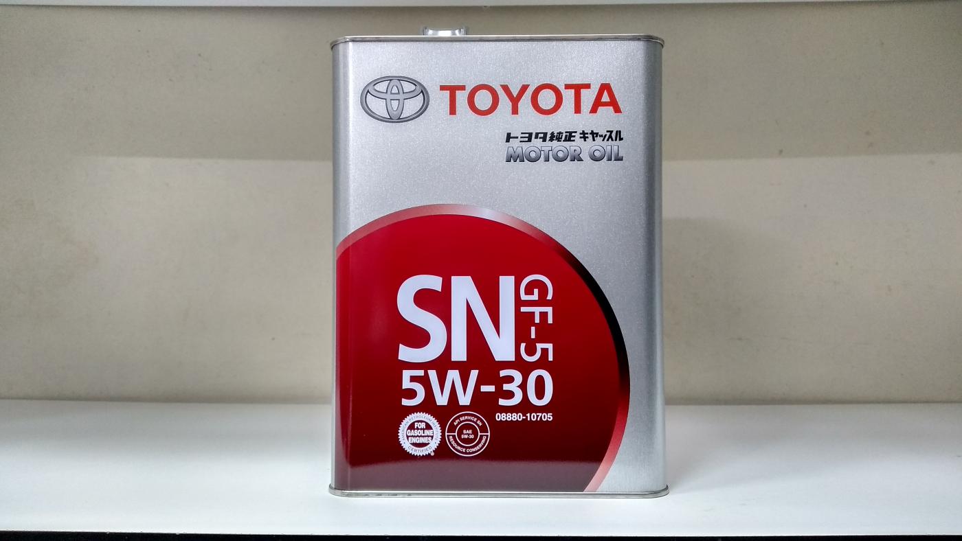 Масло в тойота хайс. Toyota 5w30 SN 4л 08880-10705/0888013705. Toyota 5w-30 SN gf-5. Toyota Motor Oil SN\gf-5 SAE 5w30. Toyota SN 5w-30 4 л.