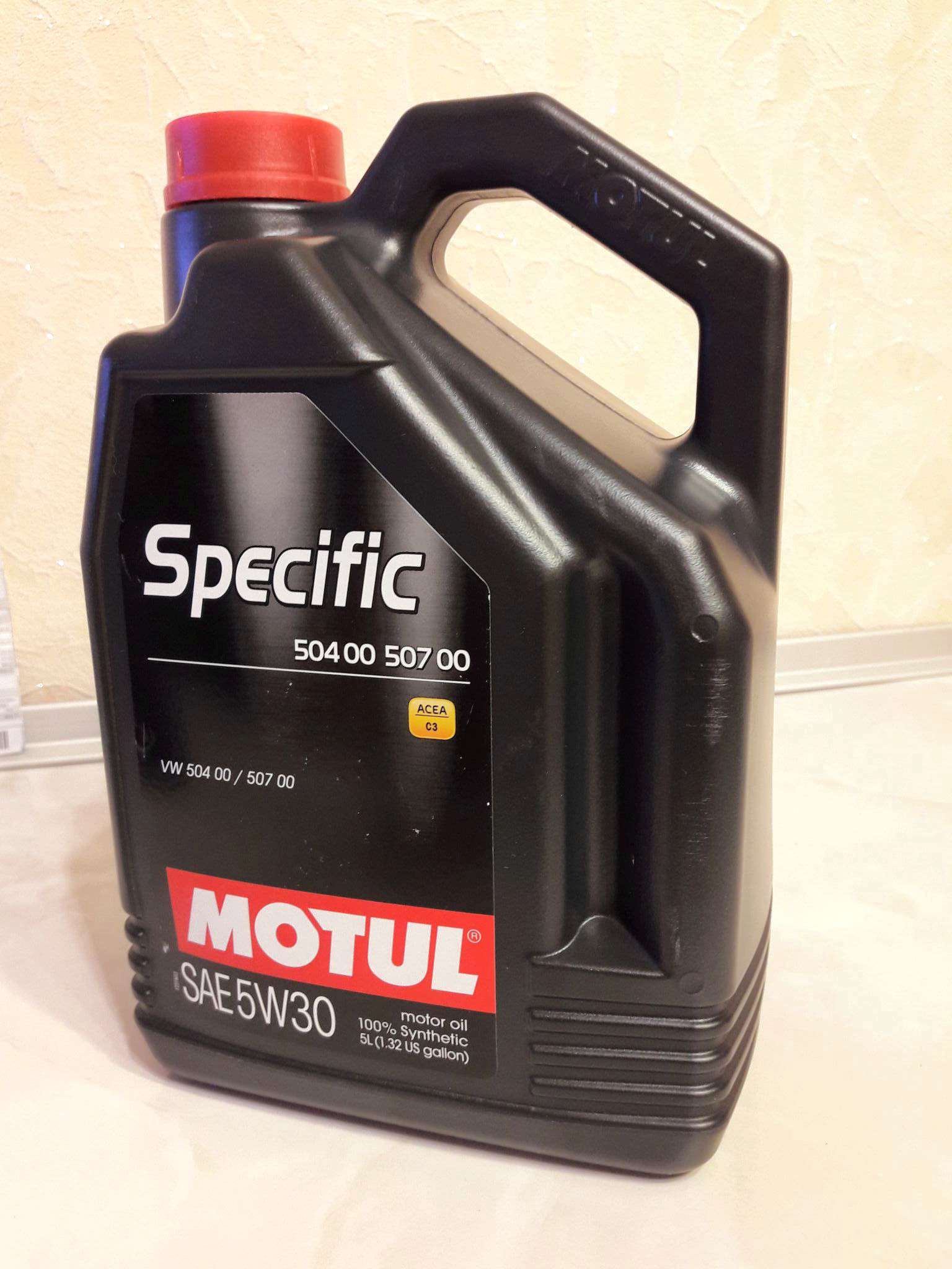 Моторные масла с допуском 504 507. Motul 5-30 504-507. Motul 5w30 504/507. Масло моторное 5w30 мотюль специфик. Мотюль 8100 с допуском 504 507.